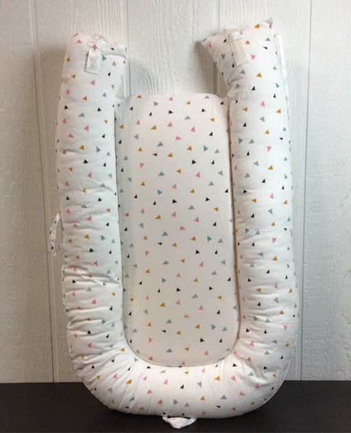 used Newborn Lounger