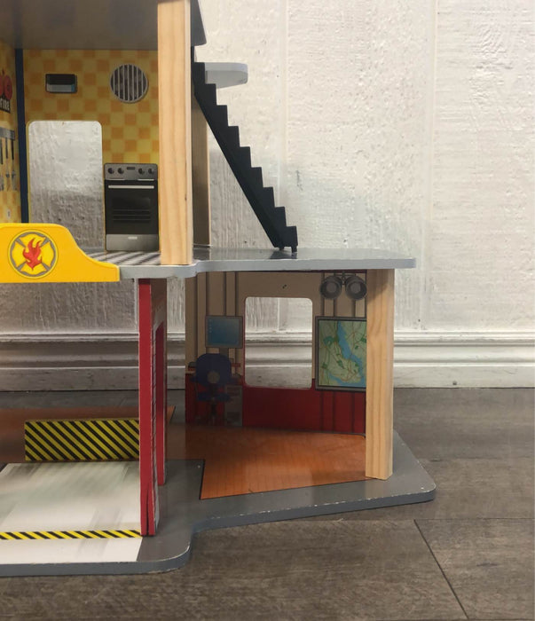 used KidKraft Deluxe Fire Rescue Set