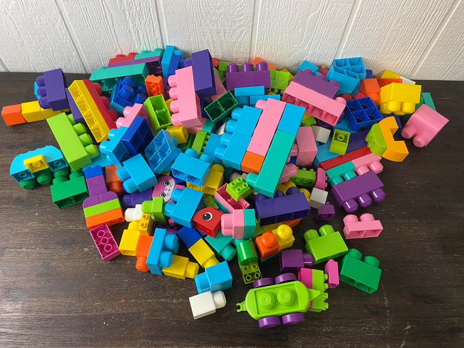 used BUNDLE Mega Bloks