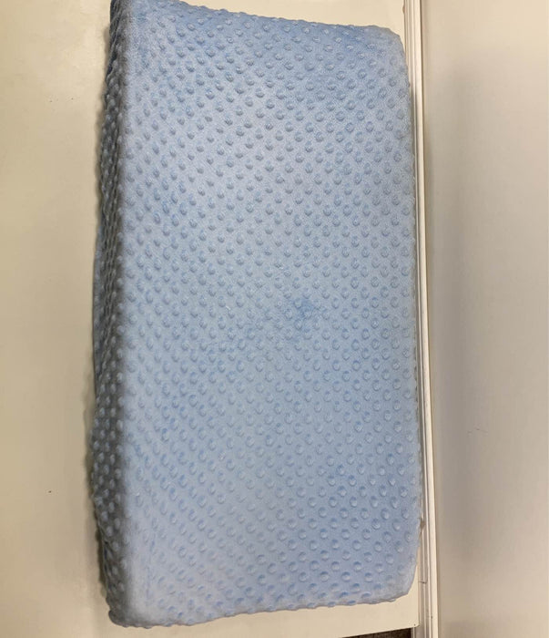 Shop BUNDLE Changing Pad With Covers, Blue at GoodBuy Gear