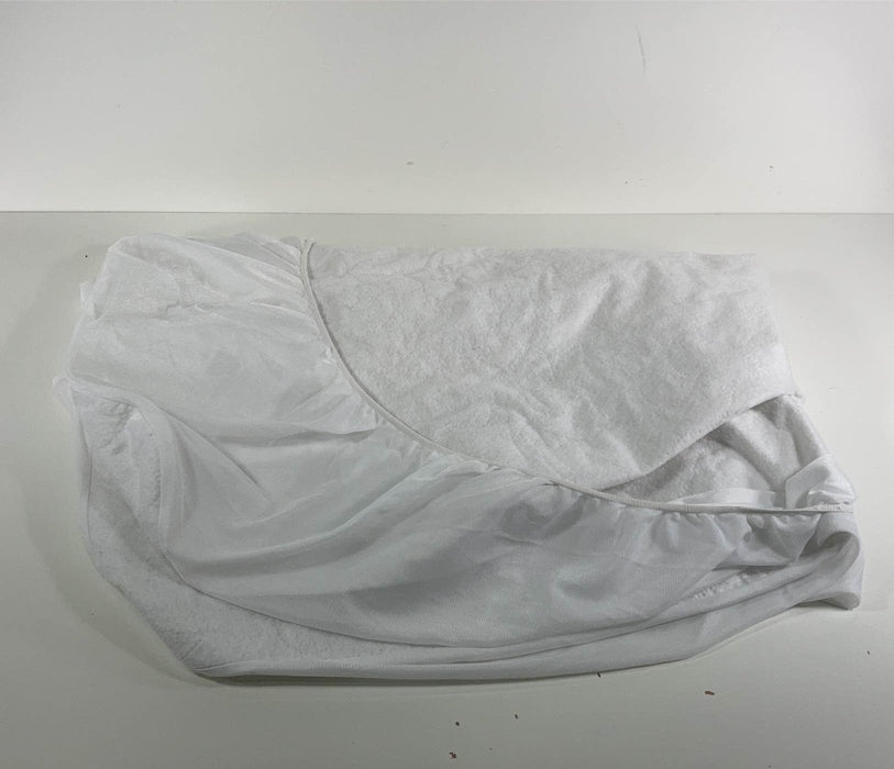 secondhand American Baby Waterproof Fitted Crib and Toddler Protective Mattress Pad Cover