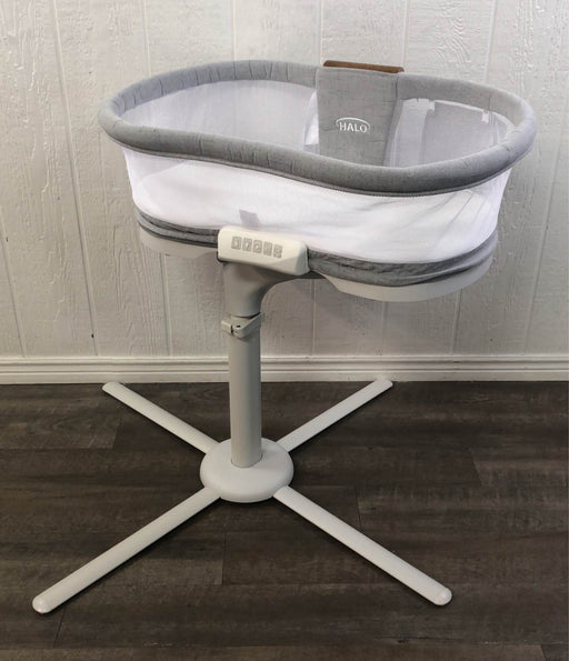 Shop Halo BassiNest Swivel Sleeper, Luxe Plus Series at GoodBuy Gear