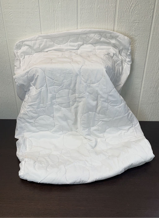 used Restoration Hardware Baby & Child Quilted Waterproof Crib Mattress Cover