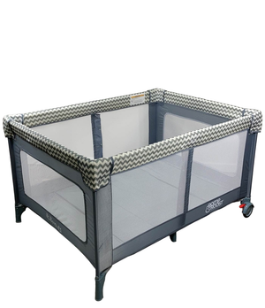 Romp and best sale roost luxe playard