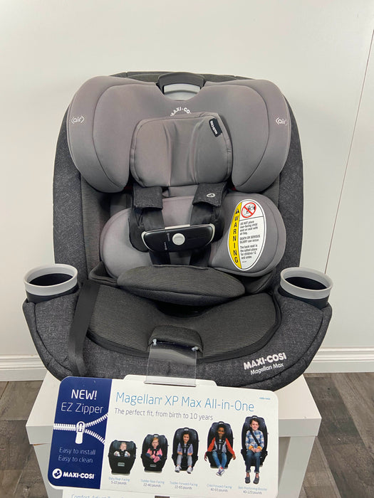 secondhand Maxi-Cosi Magellan XP All-in-One Convertible Car Seat