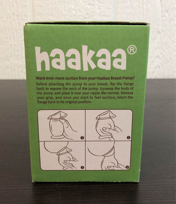 Shop Haakaa Silicone Breast Pump And Flower Stopper Set at GoodBuy Gear