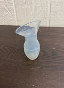 Shop Haakaa Manual Breast Pump at GoodBuy Gear