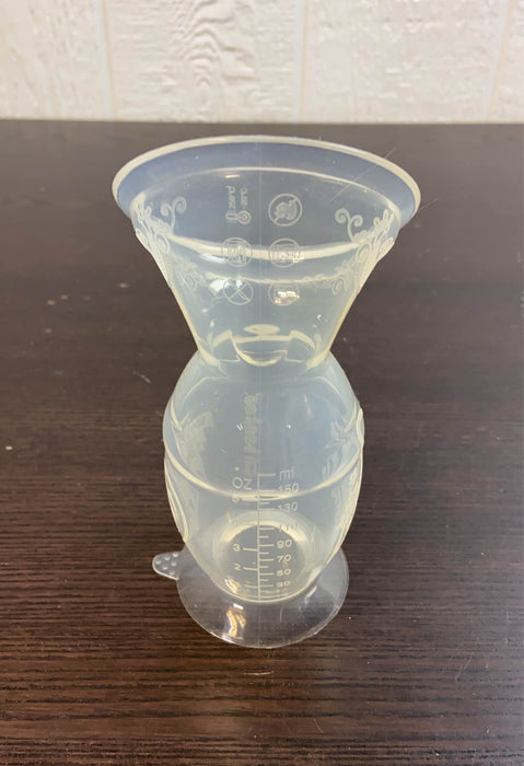 Shop Haakaa Manual Breast Pump at GoodBuy Gear