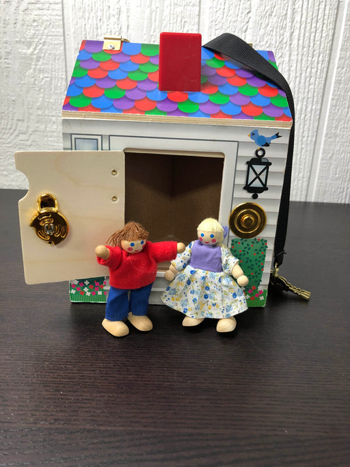 secondhand Melissa & Doug Take-Along Wooden Doorbell Dollhouse