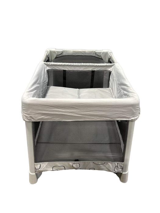 secondhand 4moms Breeze Playard, 1038, Grey