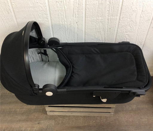 secondhand Joolz Geo2 Bassinet And Seat