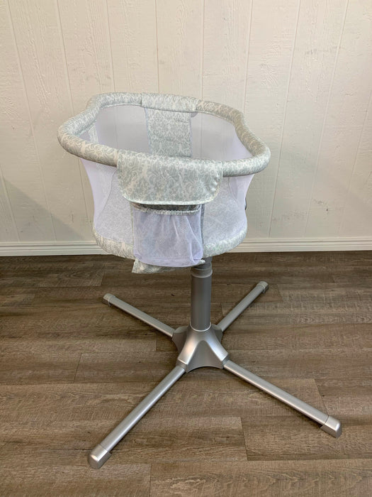 secondhand Halo Bassinest Swivel Sleeper- Premiere Series