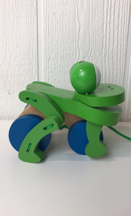 secondhand Melissa & Doug Frolicking Frog