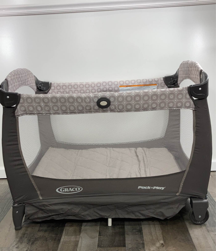 Graco Pack ‘N Play Playard Snuggle Suite LX