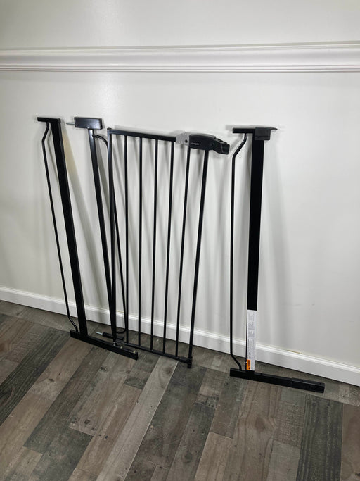 secondhand Regalo Easy Step Extra Tall Safety Gate