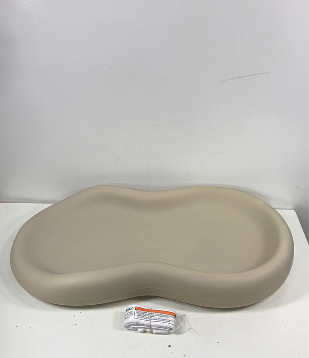 Shop Keekaroo Peanut Changing Pad, Vanilla at GoodBuy Gear