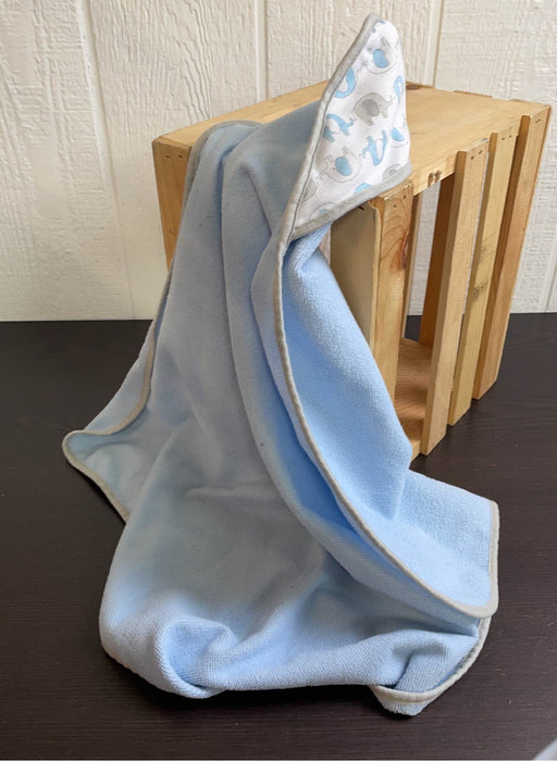 Shop Hooded Bath Towel at GoodBuy Gear
