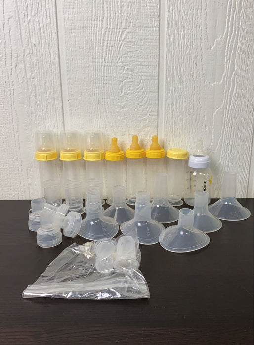 Shop BUNDLE Medela Accessories at GoodBuy Gear