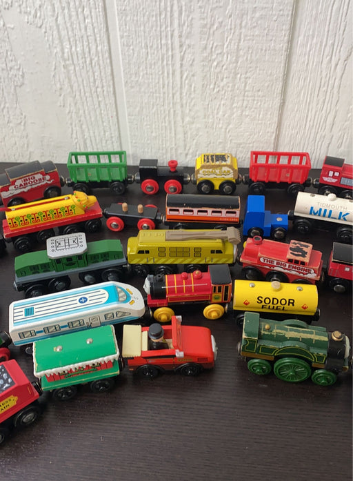 secondhand BUNDLE Thomas and Friends Trains