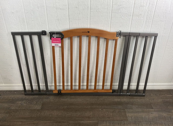 summer infant 48-in x 36-in bronze metal safety gate Summer Infant Decorative Wood and Metal 32 in. Pressure Mounted Gate