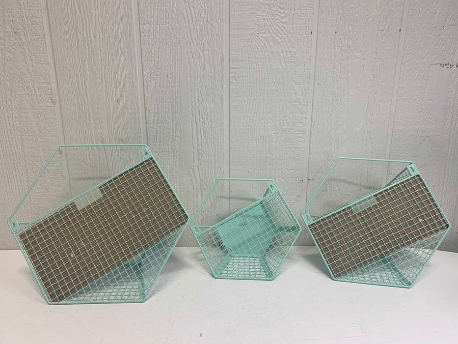 used Cloud Island Wire Wall Baskets