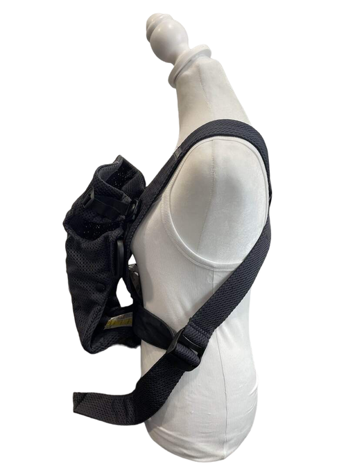 secondhand BabyBjorn Baby Carrier Mini, Anthracite 3D Mesh