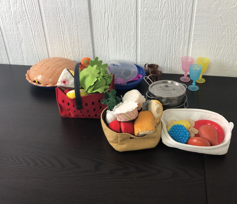 used BUNDLE Play Kitchen Supplies