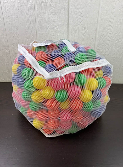 secondhand Click N' Play Balls For Ball Pit