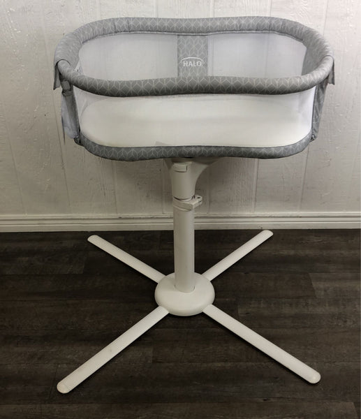 Halo BassiNest Swivel Sleeper