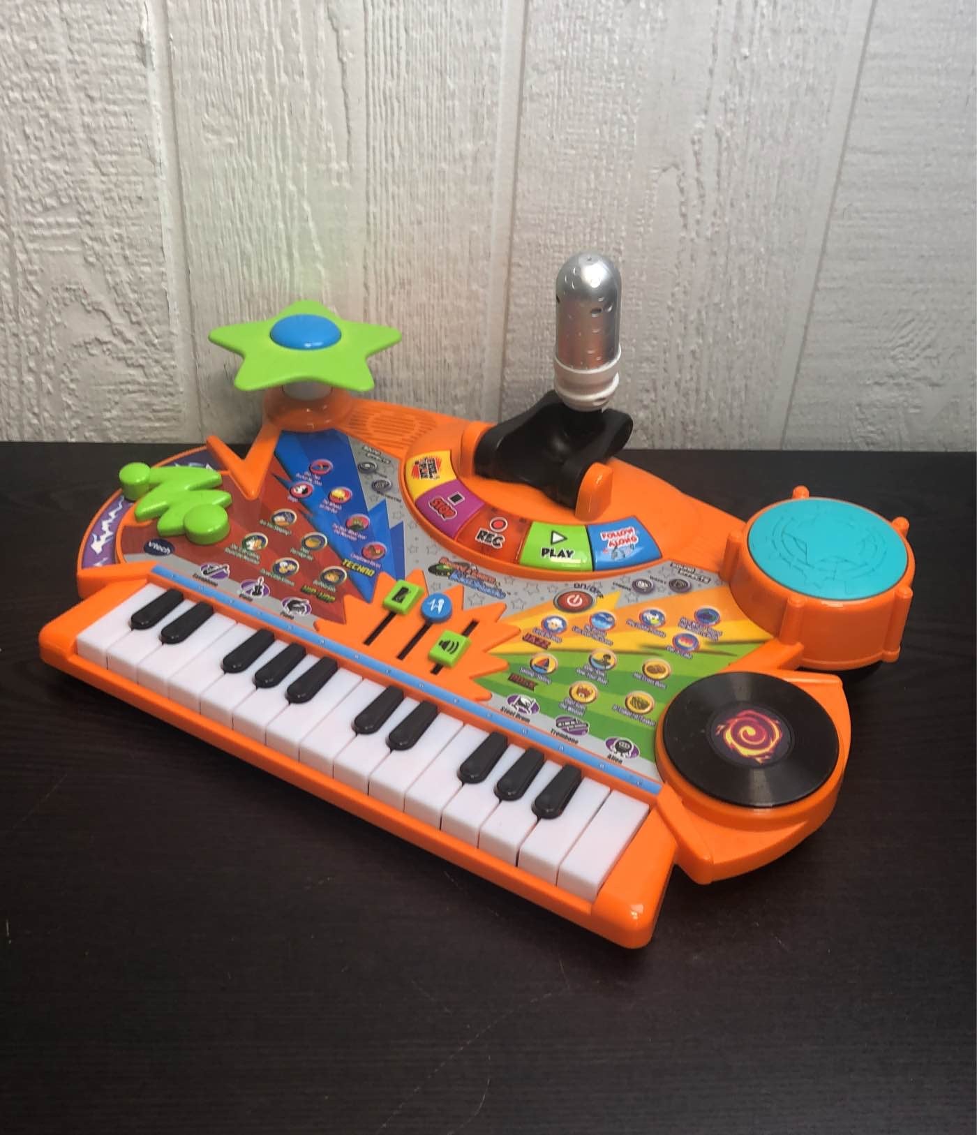 Vtech record and store learn studio