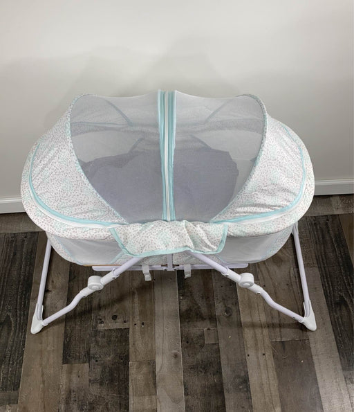 secondhand Delta Children EZ Fold Ultra Compact Travel Bassinet