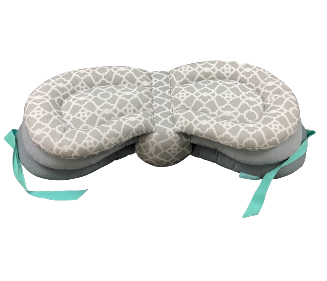 Infantino top nursing pillow