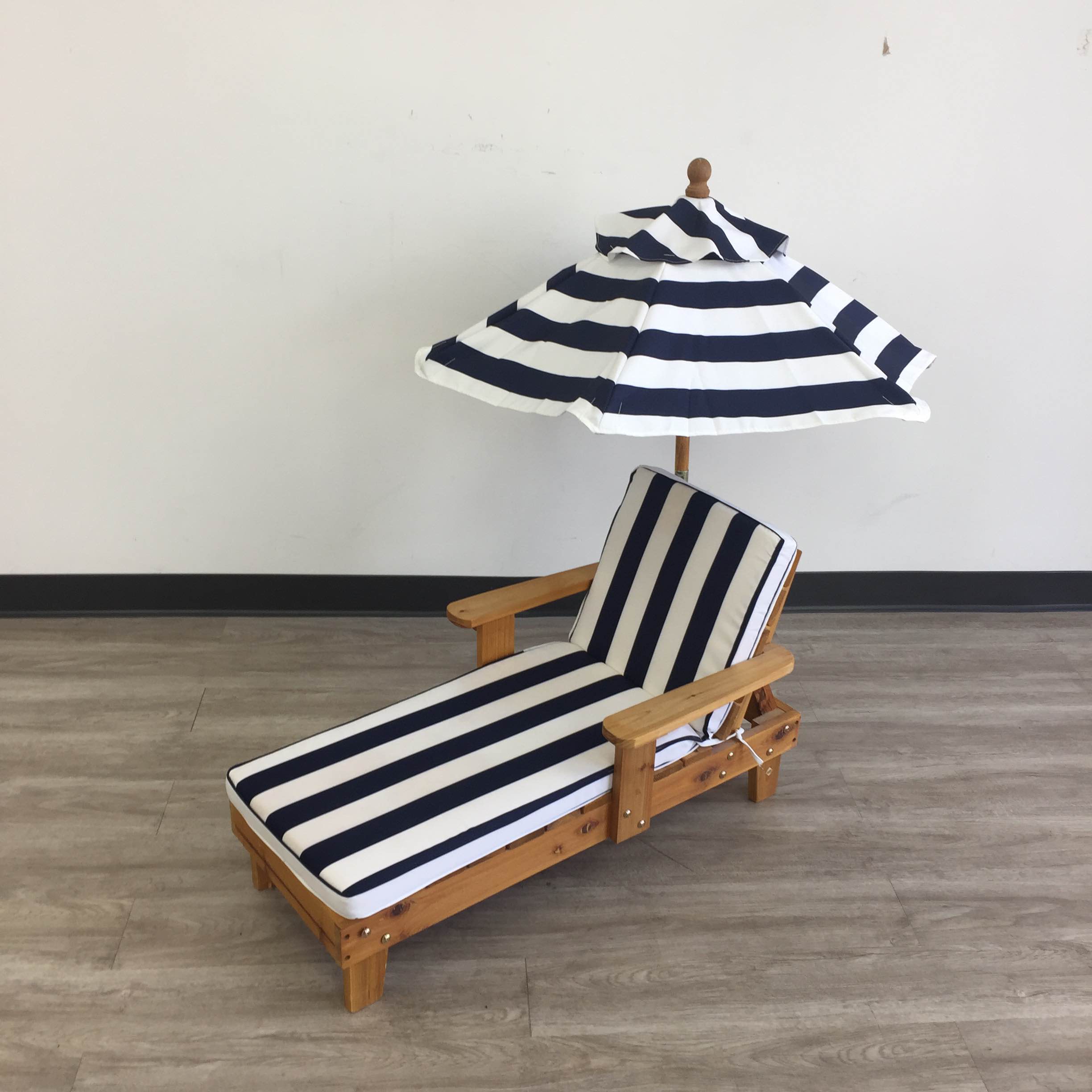 Kids Outdoor Lounge Kidkraft Lounger With Umbrella Umbrella