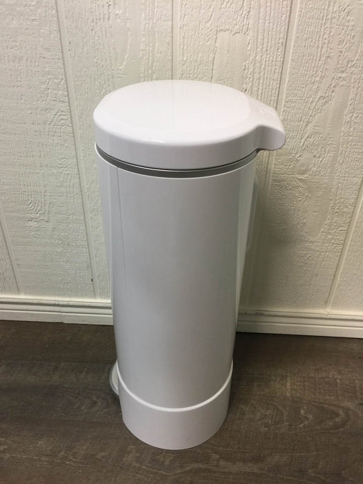 secondhand Munchkin Arm & Hammer Diaper Pail