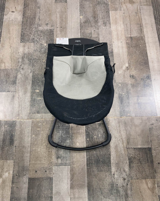 secondhand Travel Gear