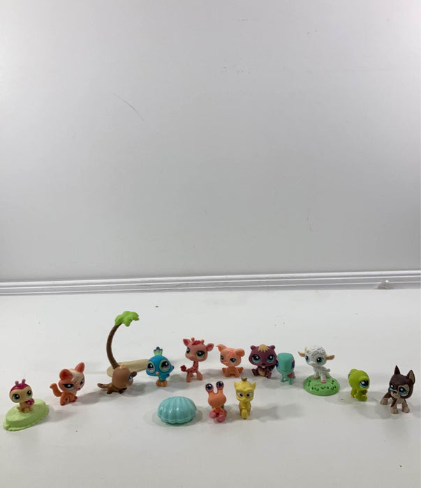 used BUNDLE Littlest Pet Shop Toys