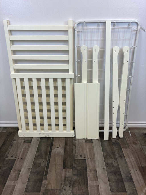 used Graco Sarah Classic Crib, 2014