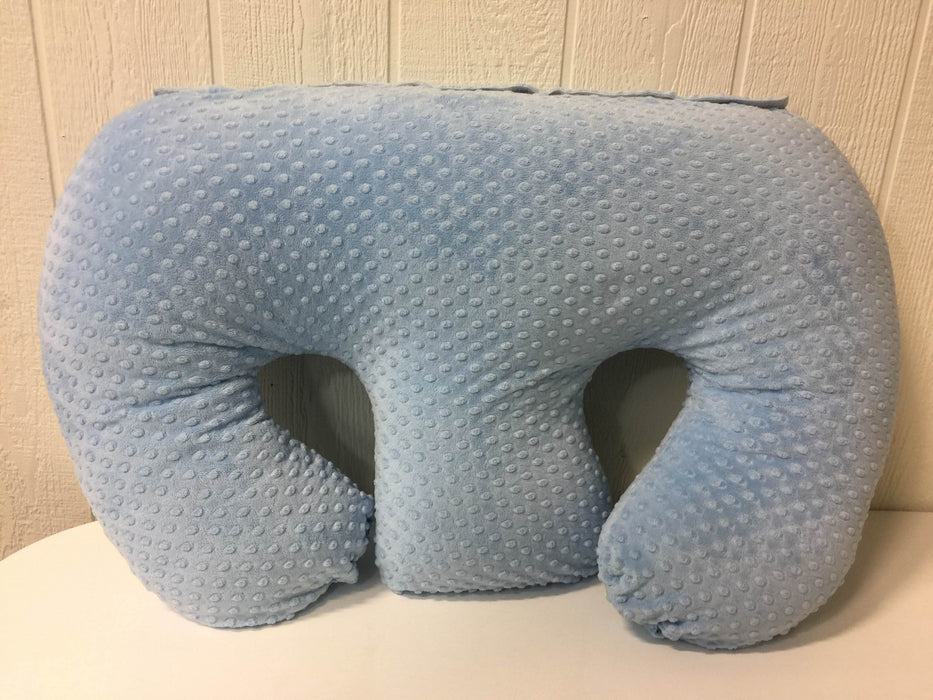 secondhand Twin Z Nursing Pillow