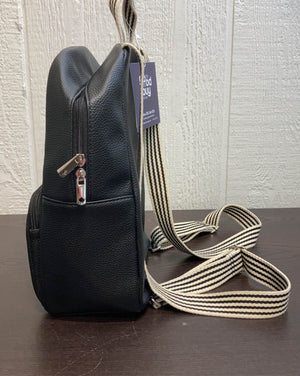 All Zipped Up Crossbody vs. Boutique Crossbody from Thirty-One