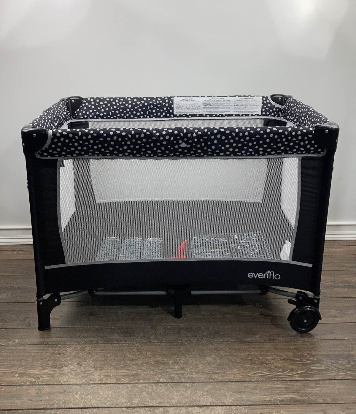 evenflo babysuite classic playard Evenflo Portable Classic BabySuite Playard