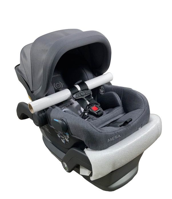 used UPPAbaby MESA V2 Infant Car Seat, 2023, Charcoal Melange Merino Wool)