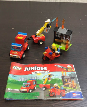 Lego juniors fire patrol suitcase sales 10740