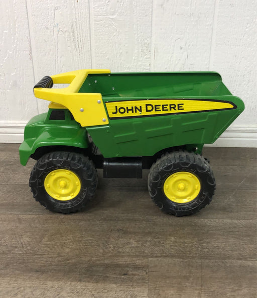 secondhand John Deere Big Scoop Dump Truck