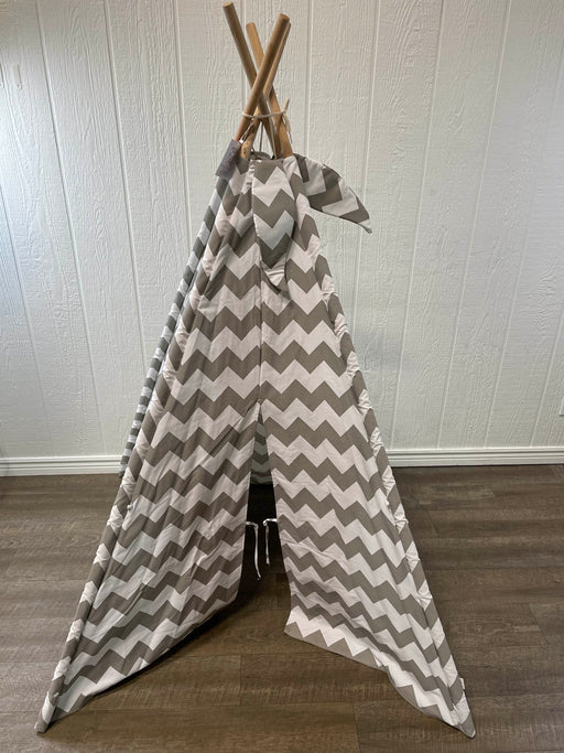 used Discovery Kids Hungry Lion Feeding Game