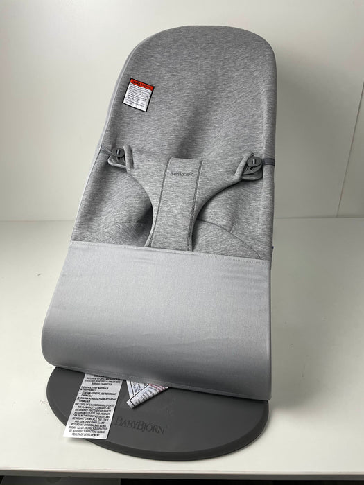 used BabyBjorn Bouncer Bliss, Light Grey 3D Jersey