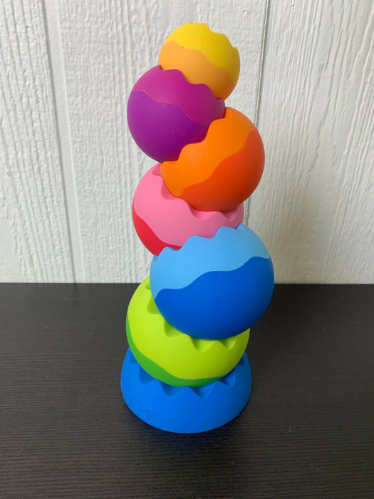 used Fat Brain Toys Tobbles Neo