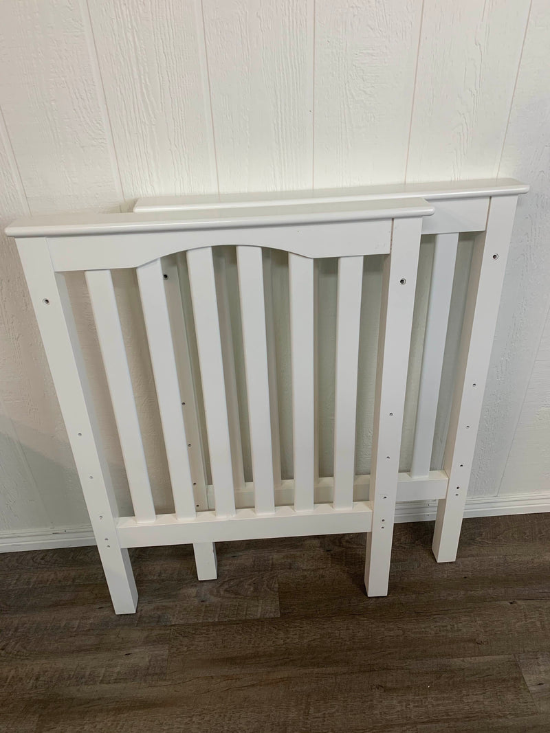 Pottery Barn Kids Kendall Crib