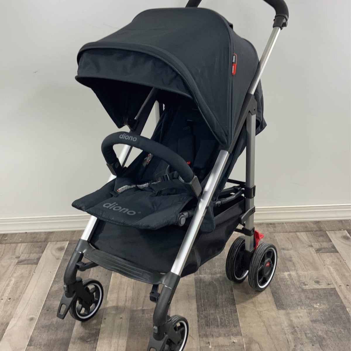 Diono Flexa Umbrella Stroller, 2019, Black Midnight