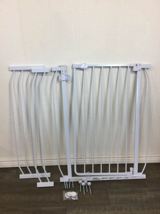 used Summer Infant Multi-Use Walk Through Gate