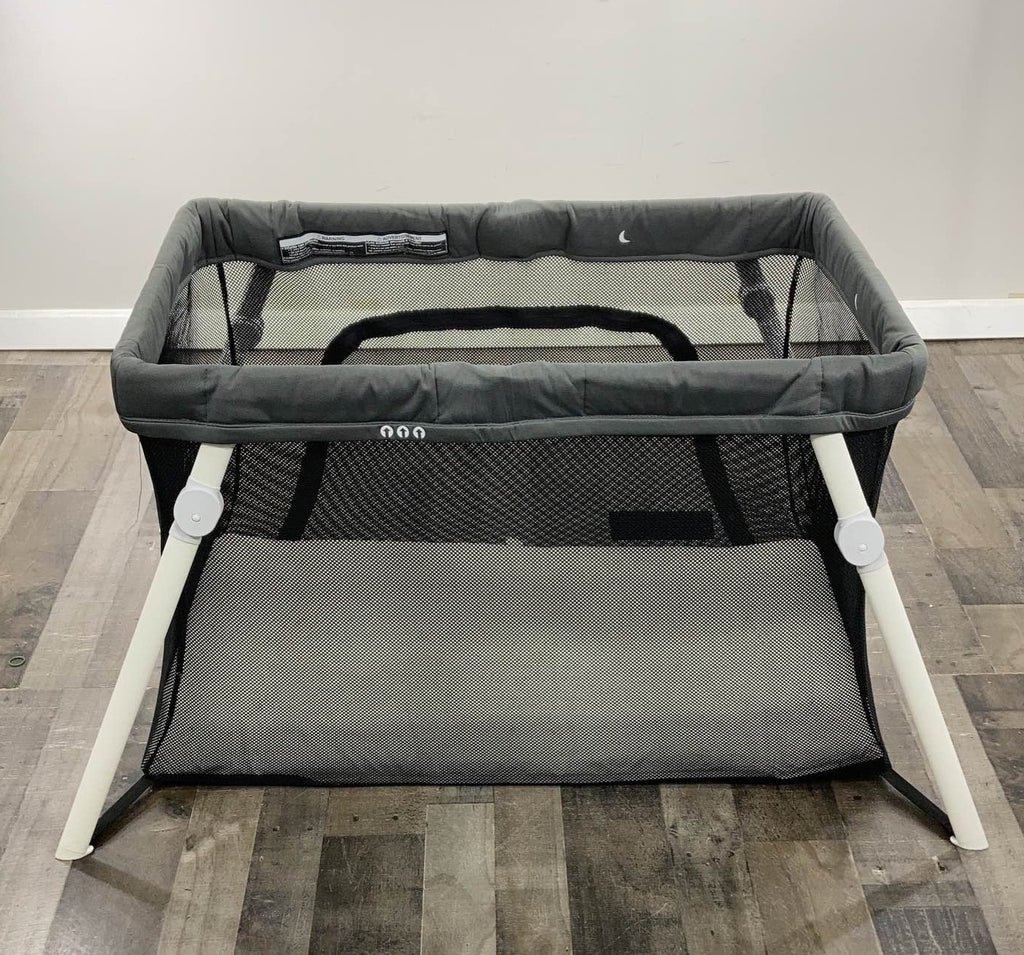 Guava Family Lotus Travel Crib